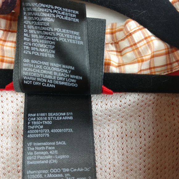 The North Face Button Down Shirt w/ Mesh Lining - Picture 5 of 6